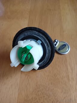Náhradní zamykatelné víčko nádrže: Ford - 2