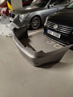 Zadni naraznik BMW E60 LCI - 2