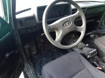 Auto Lada Niva - 2
