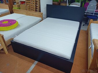 Prodám hezké letiště IKEA MALM 140 x 200 cm - 2
