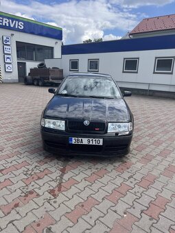Škoda Octavia 1.8T RS AUQ (2002) - 2