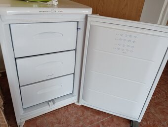 Šuplíkový mrazák Indesit - 2