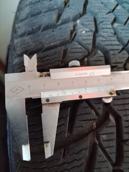 4 zimní pneumatiky Nokian 195/60 R16 99H, na discích - 2