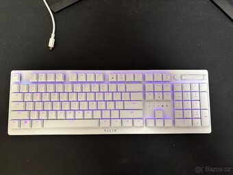 RAZER Deathstalker V2 Pro - 2