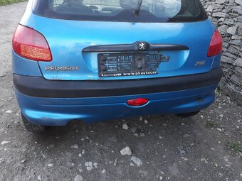 Prodám dily peugeot 206 1.4 benzín, a 1.4 hdi nafta - 2