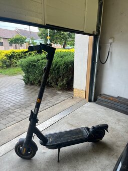 Elektrická koloběžka Ninebot by Segway KickScooter MAX G2 E - 2