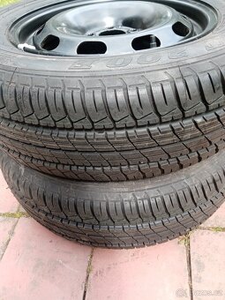 Pneu 195/65/15 - 2