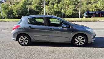 Peugeot 308 1.6i 88kW Klima Tempomat najeto 78000km - 2