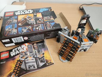 LEGO STAR WARS 75137 - 2