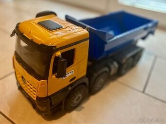 Prodám nákladní vůz se sklápěčkou Bruder - 2