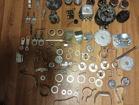 Prodám náhradní díly naJAWA Californian, JAWA 250, Libeňák.. - 2