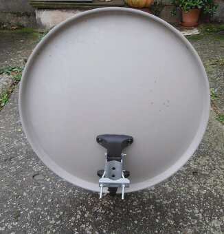 Satelitní anténa 65cm - 2