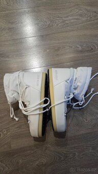 MoonBooty bílé velikost 45 - 2