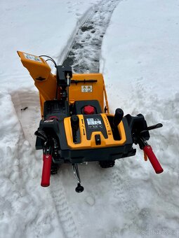 CUB CADET XS3 66SWE -třístupňová sněhová fréza s el. start. - 2