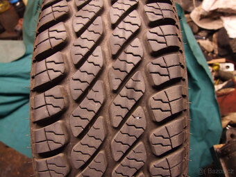 Jedno kolo Škoda Fabia 5x100 celoroční pneu 165/70R14 - 2