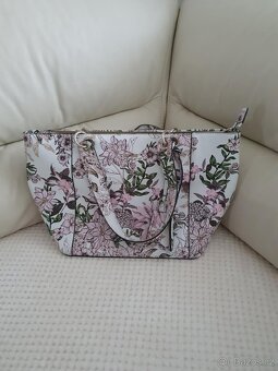 Nová kabelka Guess - 2