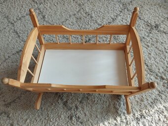 Kolébka pro panenky - 2