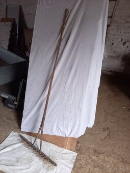 Historické dřevěné hrábě - 2