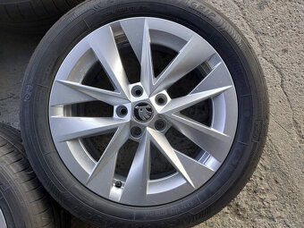 Originál alu kola 17" na Škoda Octavia IV. letní zánovní - 2