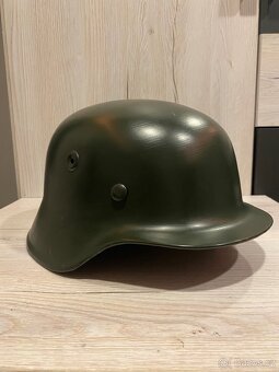 Německá helma (kov) - replika - 2