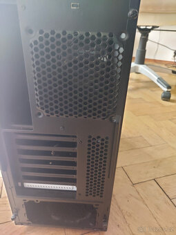 PC skříň fractal design, ATX - 2