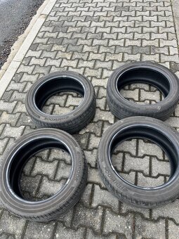 Hankook 225/45 R17 - 2