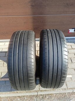 Prodám pneumatiky Goodyear 235/55/R18 - 2
