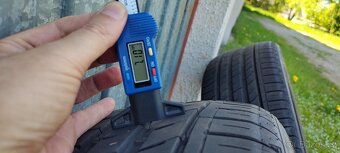Nexen N'fera SU1 235/50 ZR17 100 W Letní (vzorek 7mm) - 2