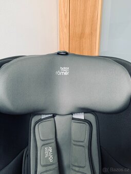 Britax Romer trifix i-size do 22 kg super cena - 2