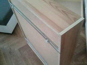 2 šuplíky na kolečkách - úložný prostor pod postel, - 2