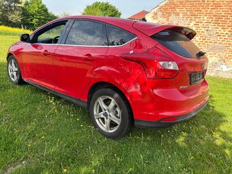 Ford focus 1.6L ecoboost 110kw titanium rok 2011 - 2
