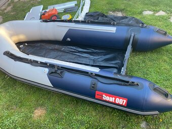 Prodám člun BOAT 007 s motorem - 2