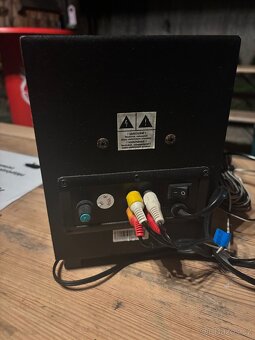 Subwoofer + reproduktory - 2