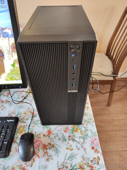 Nabízím k prodeji PC s i3 7100, 8 GB, 500 GB SSD s monitorem - 2