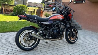 Kawasaki Z900 RS - 2