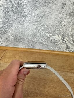 Apple Watch Series 7 45mm LTE – Jako nové, kompletní balení - 2