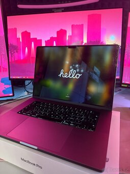MacBook M1 Pro 16” / 1TB / 16GB Ram / Stříbrný - 2