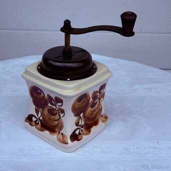 Zdobený keramický mlýnek na kávu - 2