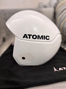 Lyžařská helma atomic - 2