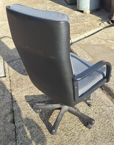 kancelářské křeslo na kolečkách - 2