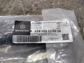Mercedes E class W238 A238 drziak plastoveho podbehu, pravy - 2