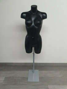 Bysta černá dámská - plastové torzo - 2