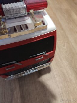 Požárnický RC auto - 2