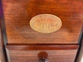 Porcelánový stolní mlýnek na kávu - Cibulák velký č.5 - 2