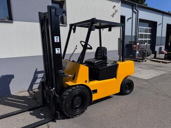 Vysokozdvižný vozík Bulhar 3,5t, po GO, diesel - 2