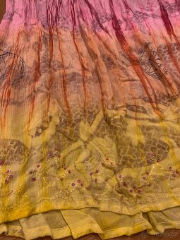 Dámské / dívčí šaty,  vel. 40 - 2