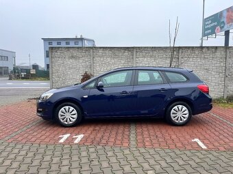Opel Astra J kombi 1,6 16V, 2015, jen 127 tkm - 2