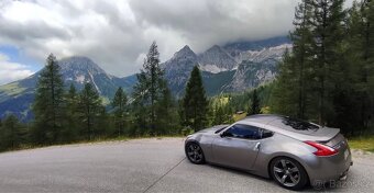 Nissan 370z - 2