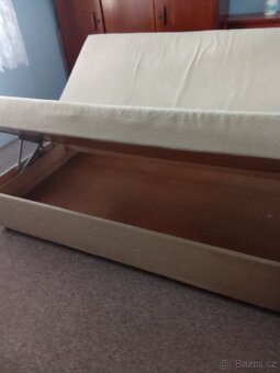 Postel čalouněná - 2