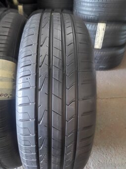 2xletní pneu 215/65/17.Hankook. - 2